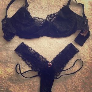 Super Sexy Like New Black Lace Bra & Panties